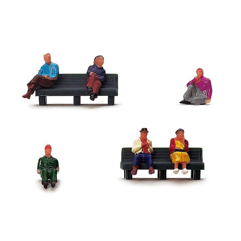 Hornby OO Sitting People