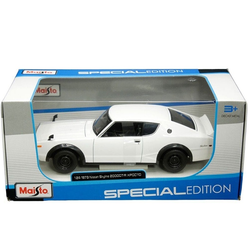 Maisto 1:24 Nissan Skyline 2000Gt-R