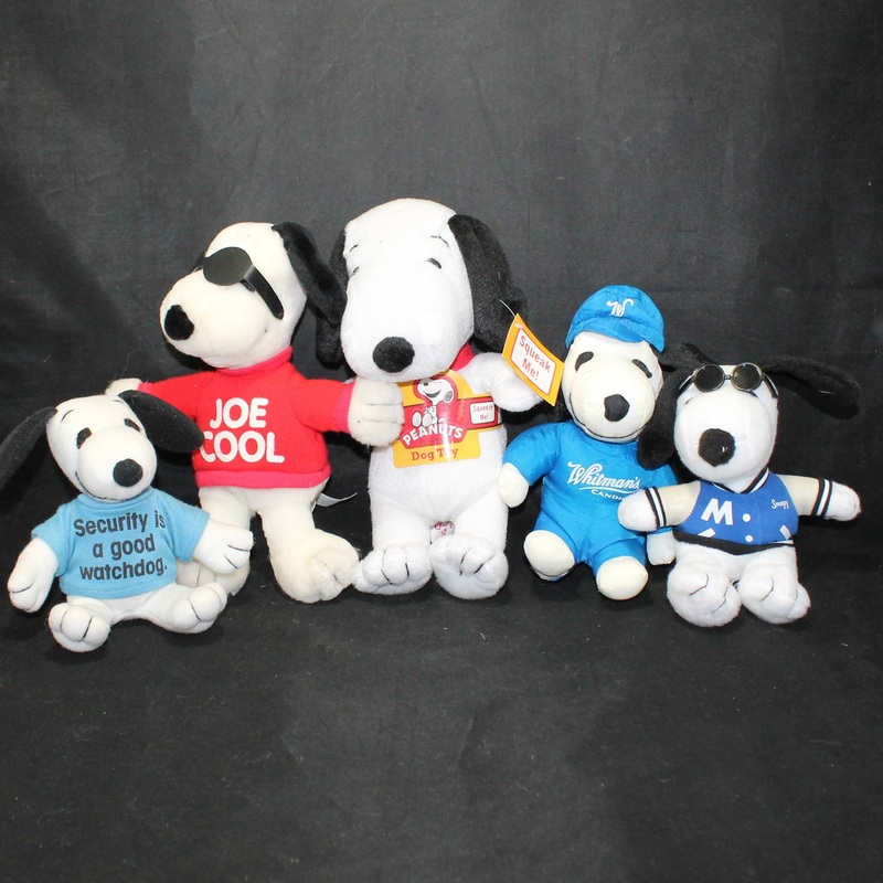 Snoopy Plush Toys: Set of 5
