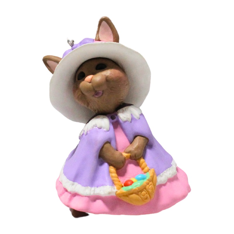 Hallmark Ornament: 1997 Springtime Bonnets | QEO8672
