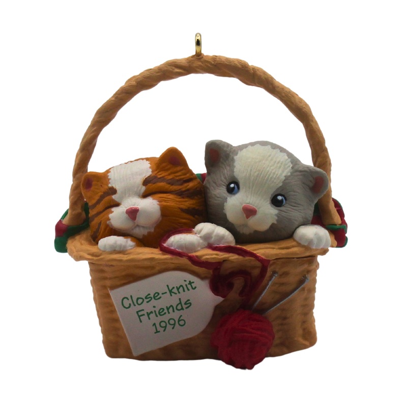 Hallmark Ornament: 1996 Close-Knit Friends | QX5874