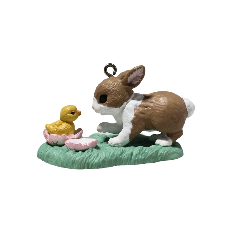Hallmark Ornament: 1994 Peeping Out  | QEO8203