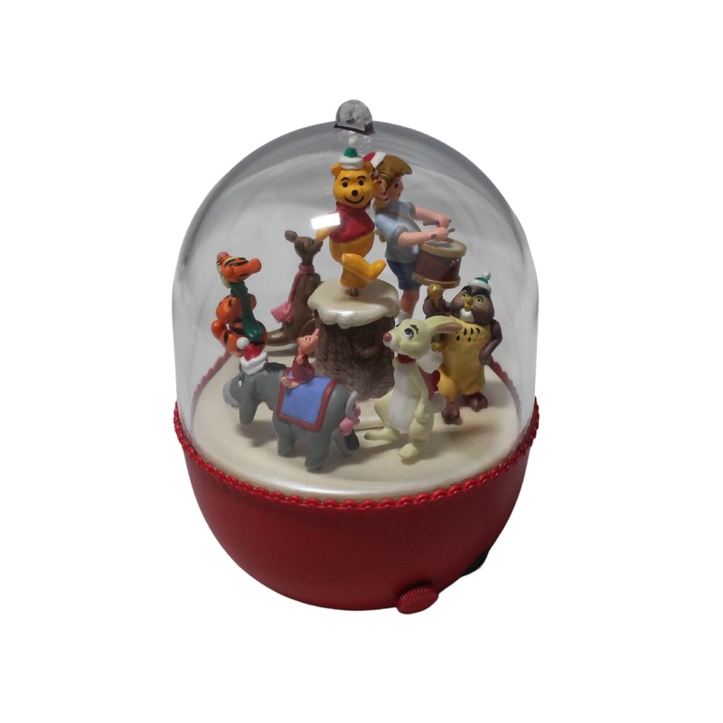 Hallmark Ornament: 1994 Winnie the Pooh Parade | QLX7493
