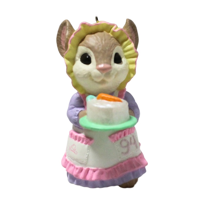 Hallmark Ornament: 1994 Yummy Recipe | QEO8143