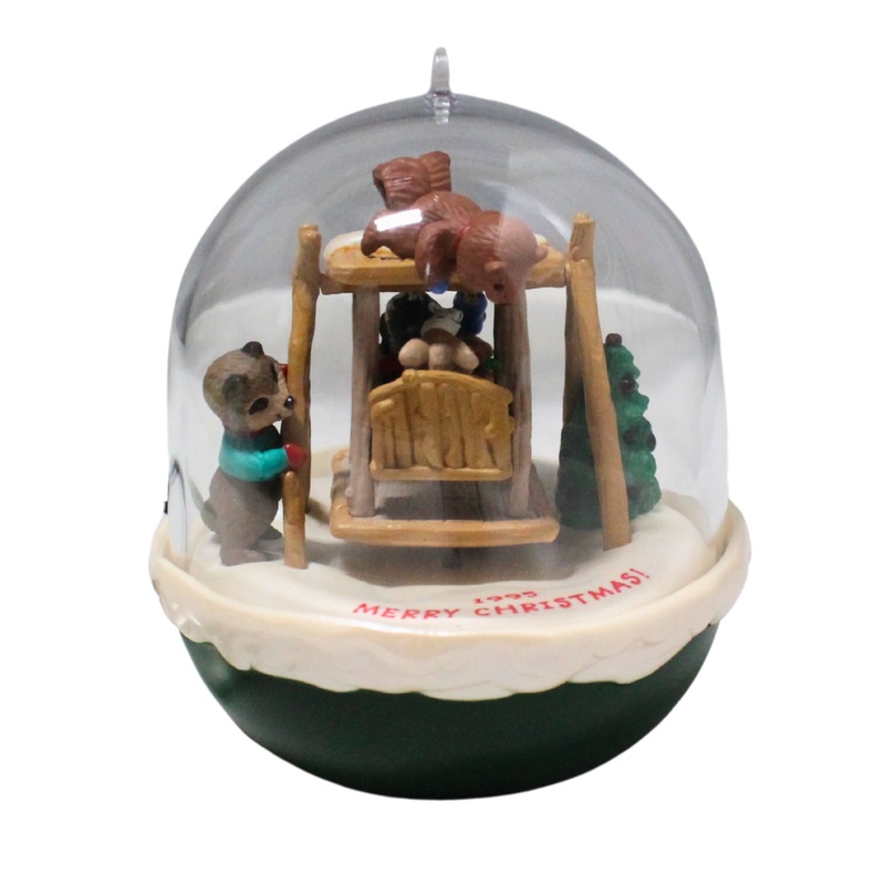 Hallmark Ornament: 1995 Forest Frolics | QLX7299