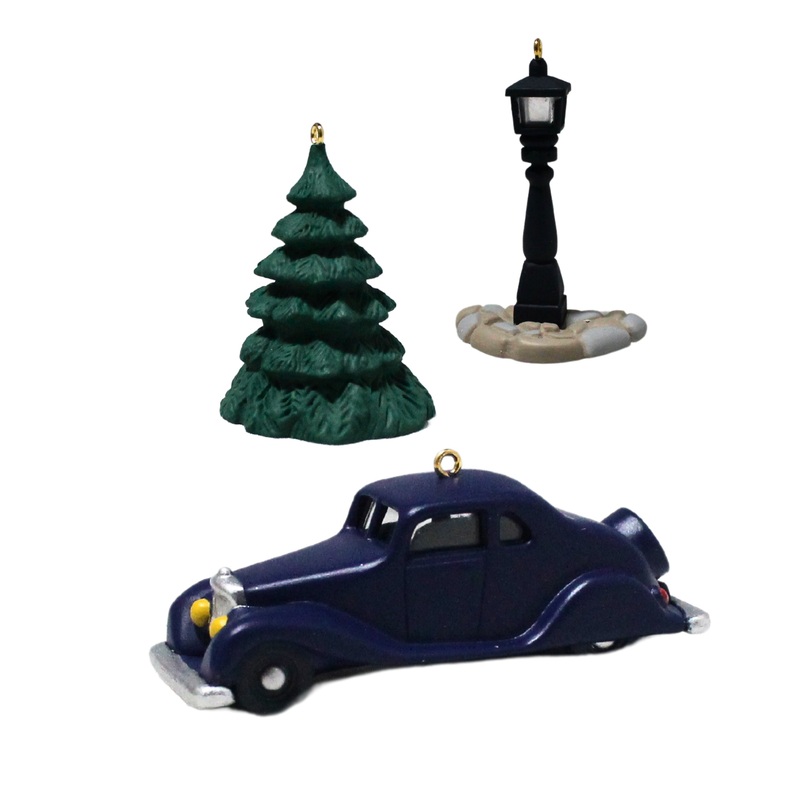 Hallmark Ornament: 1995 Nostalgic Houses and Shops | QX5089