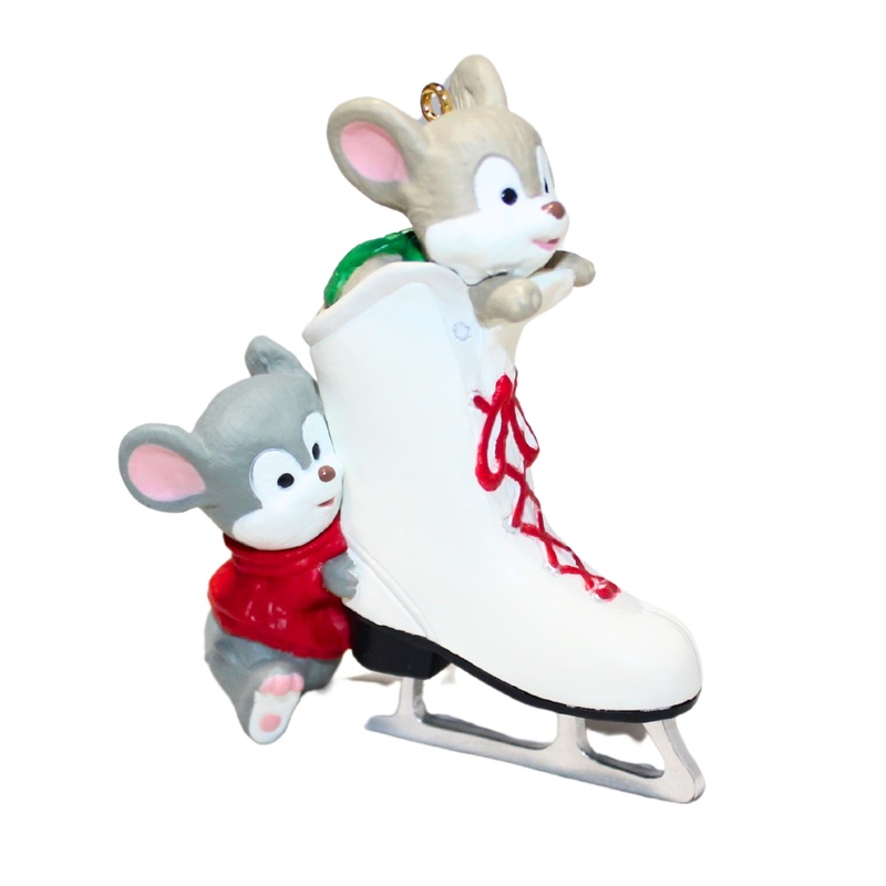 Hallmark Ornament: 1994 Friendly Push  | QX5686