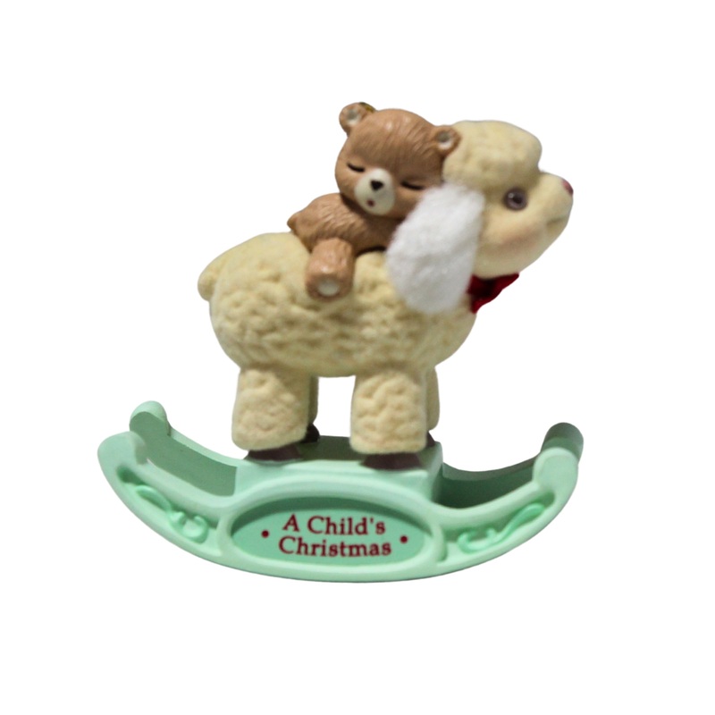 Hallmark Ornament: 1992 A Child's Christmas  | QX4574