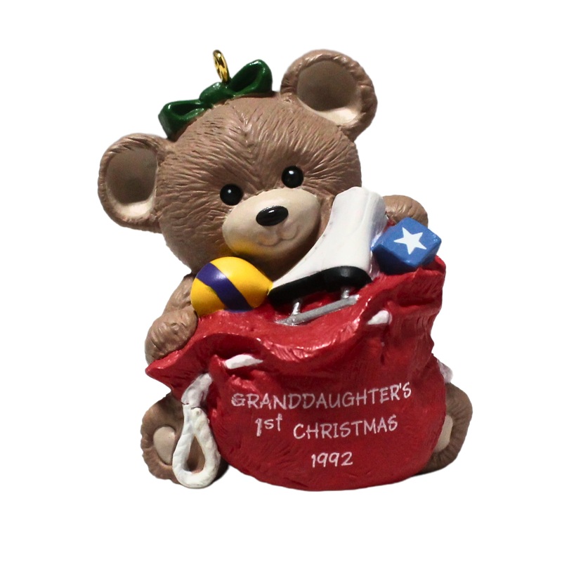 Hallmark Ornament: 1992 Granddaughter's First Christmas | QX4634