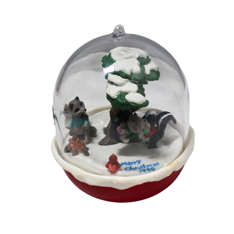 Hallmark Ornament: 1990 Forest Frolics - Magic Collector's Series | QLX7236