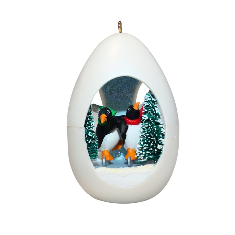 Hallmark Ornament: 1990 Winter Surprise | QX4443