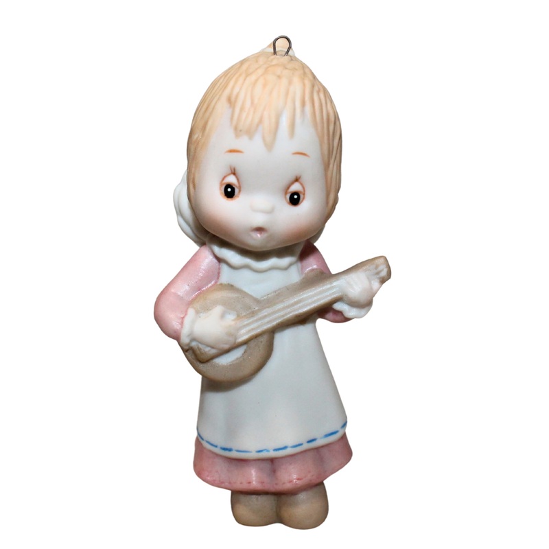 Hallmark Ornament: 1984 Betsey Clark  | QX4624