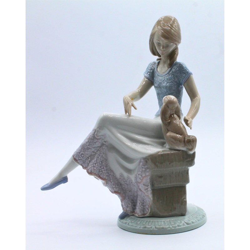 Lladr 7612 | Picture Perfect | Broken Parasol
