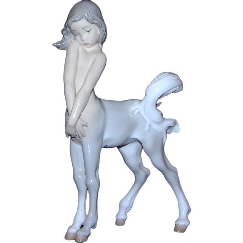 Lladr Figurine: 1012 Centaur Girl