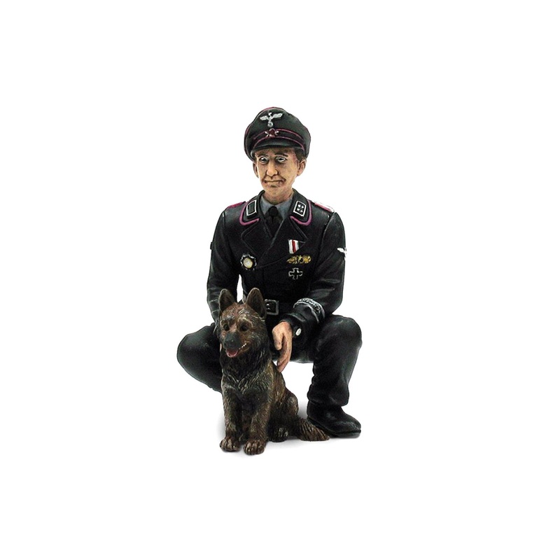 Torro 1/16 Scale Figure Colonel Otto Paetsch with Dog