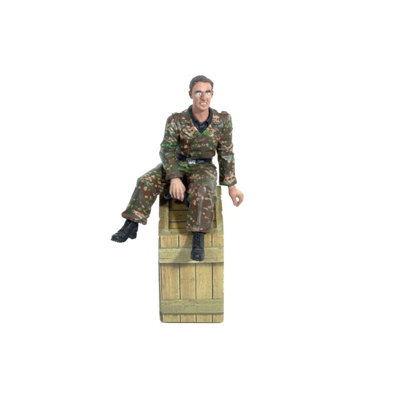 Torro 1/16 Scale Figure Radio Operator Sitting