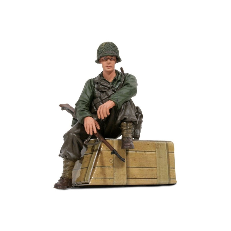 Torro 1/16 Scale Figure U.S. Private 1st Class Infantry Sitting