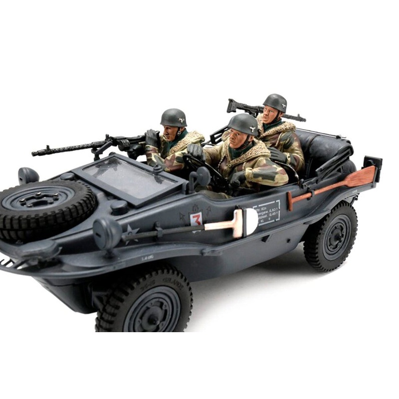 Torro 1/16 Scale Figures Schwimmwagen Crew Set Paratrooper Winter