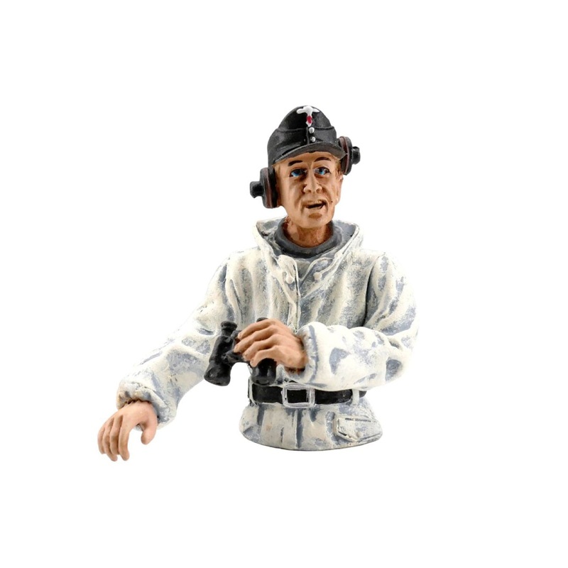 Torro 1/16 Scale Half-figure Tank Commander Winter Camouflage